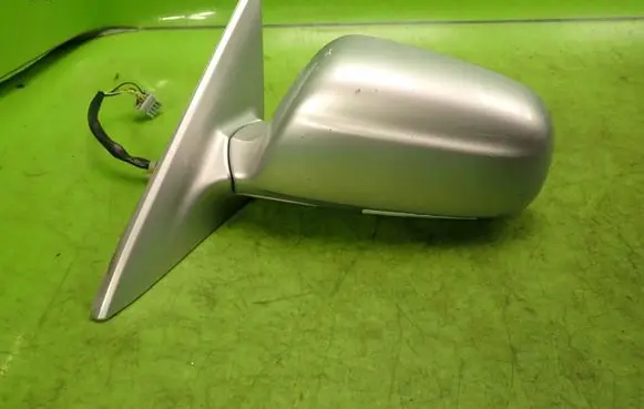Honda Accord Plastic wing mirror trim cover E1010563
