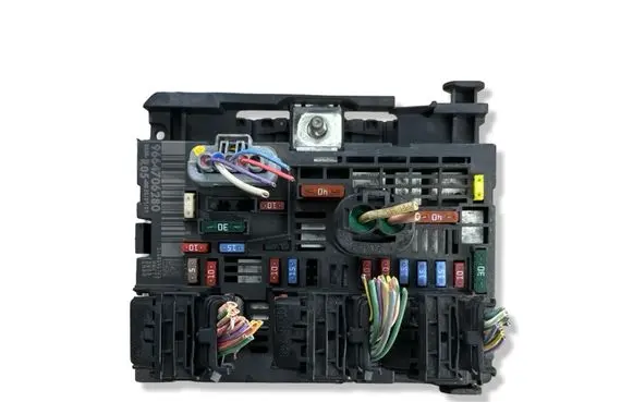 Peugeot 308 BSM Control unit 9664706280