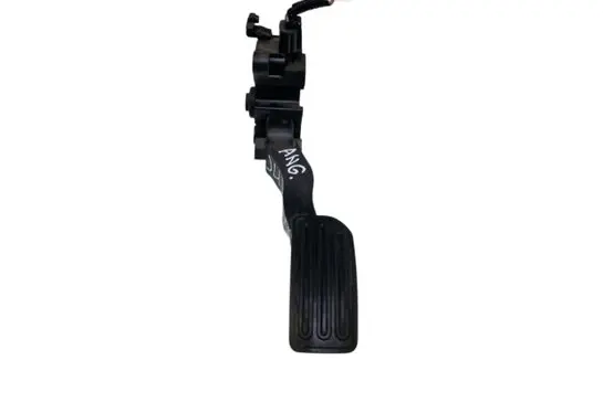 Nissan Juke I F15 Accelerator throttle pedal 180021HM0B