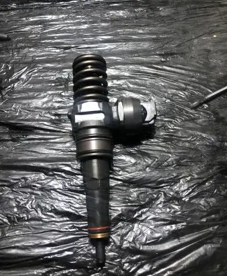 Skoda Superb B5 (3U) Fuel injector 038130073BH