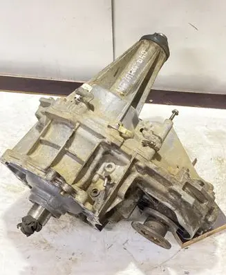 Nissan Navara D40 Gearbox transfer box case EA310 6477387