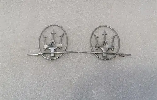 Maserati GranTurismo Manufacturer badge logo/emblem 89095600