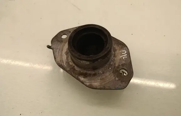 Opel Vivaro Gearbox mount 8200065989A