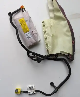 Chrysler Pacifica Seat airbag P68297949AC 00533854130 TV3ET144713503