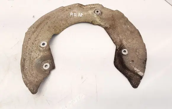 BMW 1 E81 E87 Front brake disc dust cover plate 