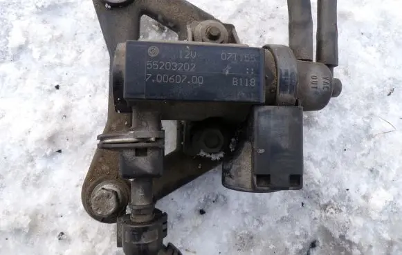 Alfa Romeo 159 Turbo solenoid valve 55203202