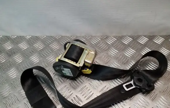Audi A3 S3 8P Front seatbelt 8P3857706B 601403000C