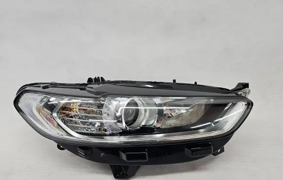 Ford Mondeo MK V Headlight/headlamp ES73-13W029-GD