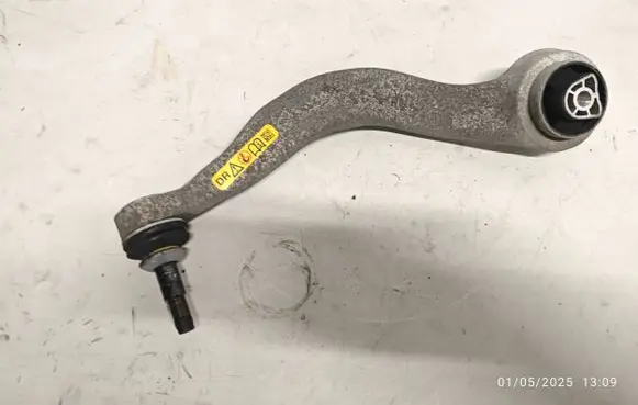 BMW 5 G30 G31 Front control arm 8082T6