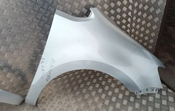 Seat Alhambra (Mk2) Fender