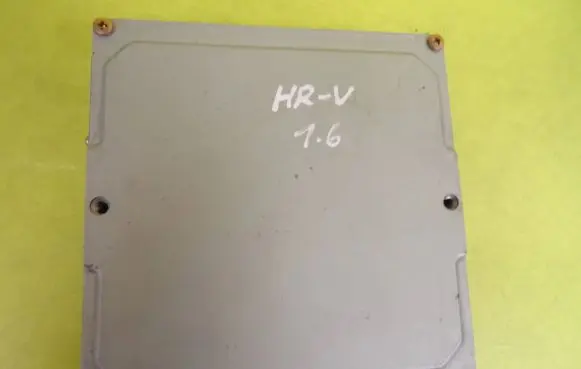 Honda HR-V Engine control unit/module 37820-PEL-G11 37820PELG11
