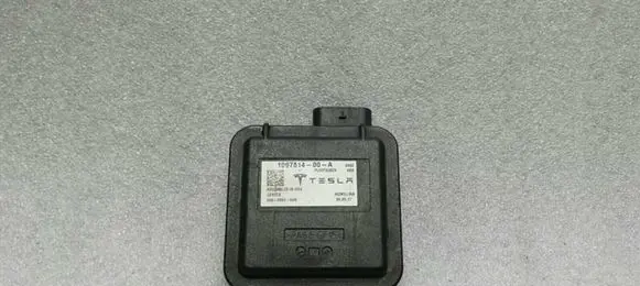 Tesla Model S Other control units/modules 109781400A