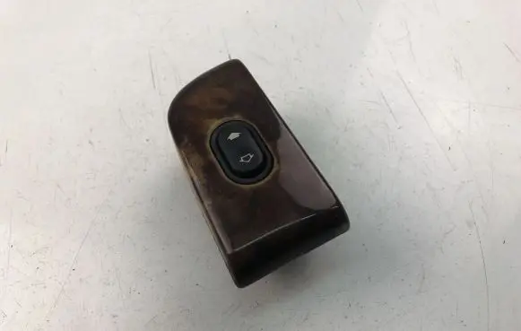 Jaguar XK8 - XKR Electric window control switch
