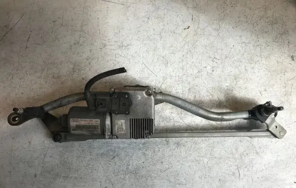 Audi A5 8T 8F Front wiper linkage and motor 8T1955023D