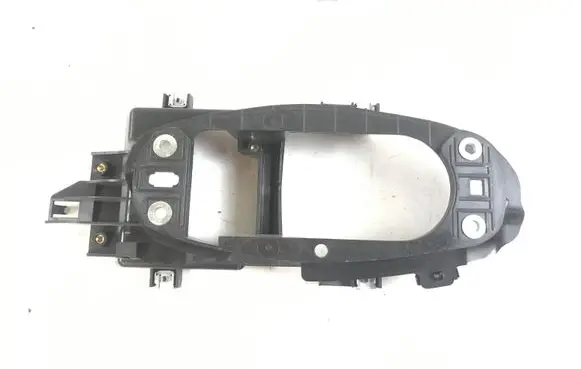 Audi A4 S4 B9 Gear shift cable bracket 8W1863531A