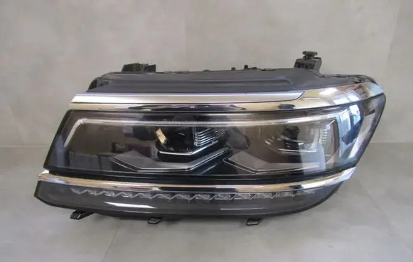 Volkswagen Tiguan Headlight/headlamp 5NB941081E