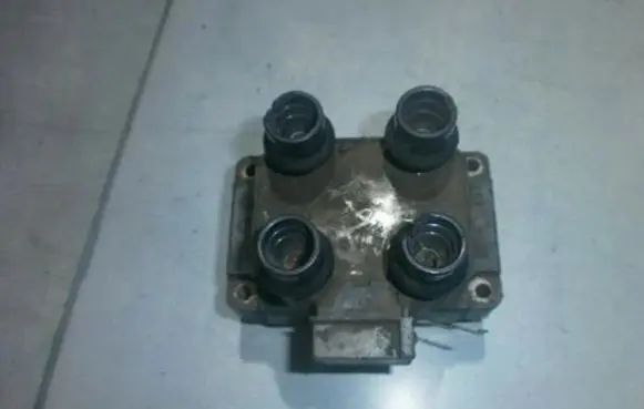 High voltage ignition coil