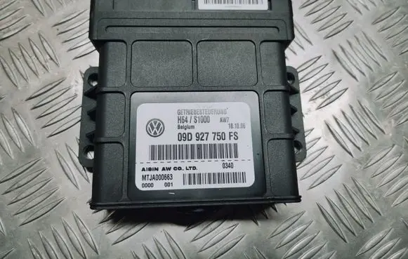 Audi Q7 4L Gearbox control unit/module 09D927750FS