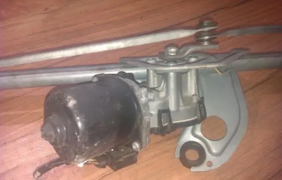 Mini One - Cooper Coupe R56 Wiper motor