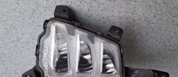 SsangYong Tivoli LED Daytime headlight 832023581 8320237000 Y12V76W