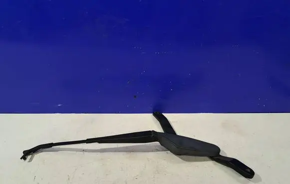 Mercedes-Benz E C207 W207 Windshield/front glass wiper blade A2078200644