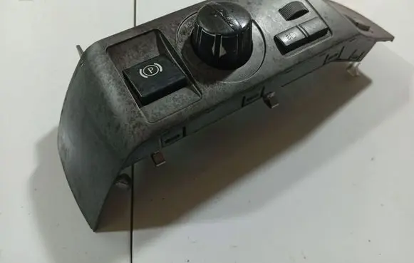 Light switch