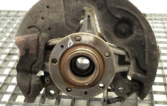 Citroen Berlingo Front wheel hub spindle knuckle