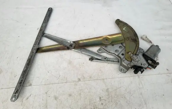 Suzuki Jimny Front wiper linkage and motor