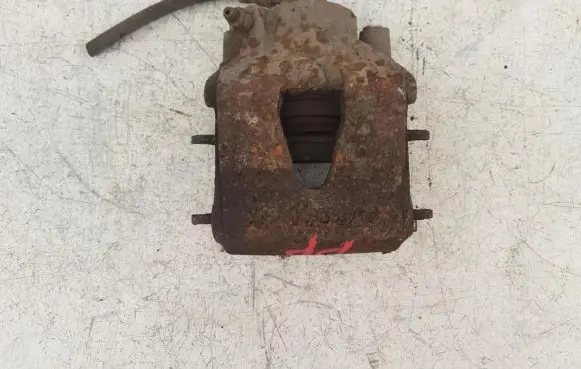 Volkswagen Golf V Front brake caliper