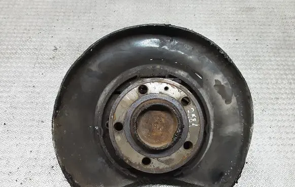 Volvo V70 Rear wheel hub spindle/knuckle 