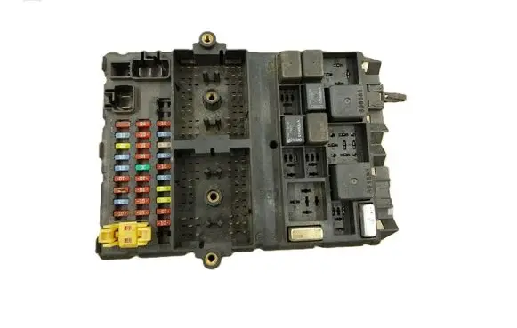 Jeep Grand Cherokee (WJ) Fuse module P56050231AI