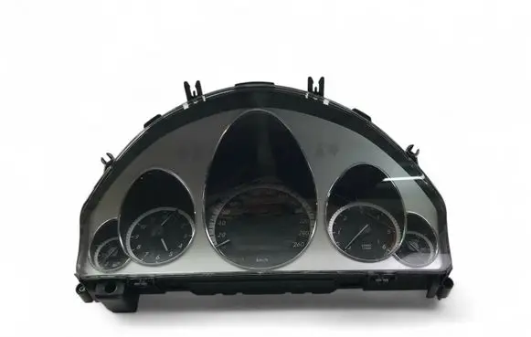 Speedometer (instrument cluster)