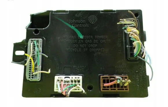 Renault Trafic III (X82) Central body control module 284B10847R XP194