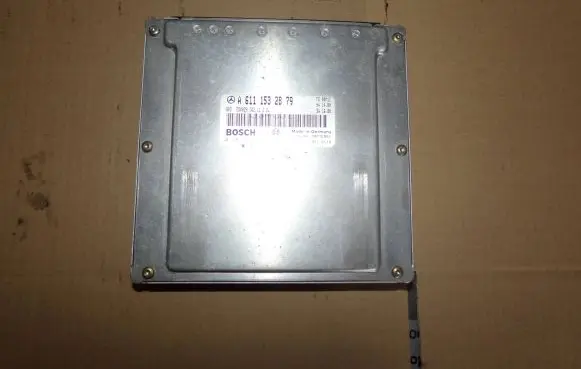 Mercedes-Benz E AMG W210 Engine control unit/module 0281010534