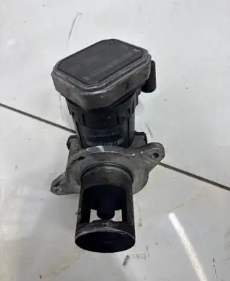 Mercedes-Benz C W203 EGR valve AB1032591390 102317