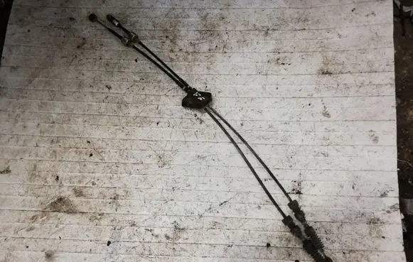 Nissan Primera Gear shift cable linkage NOCODE