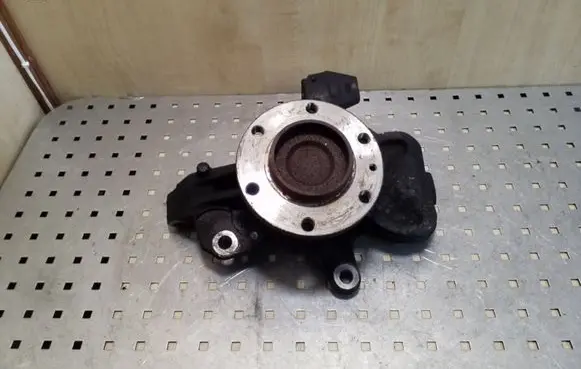 Mercedes-Benz Sprinter W906 Front wheel hub