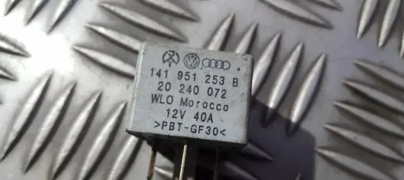 Volkswagen Golf IV Other relay 141951253b 20240072