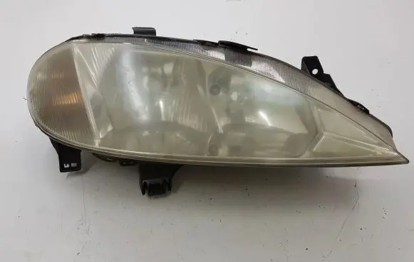 Renault Megane I Headlight/headlamp 67743620