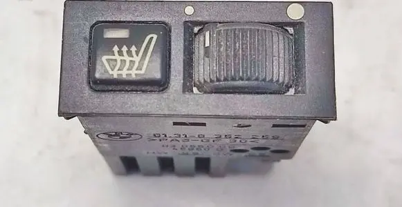 BMW 7 E38 Seat heating switch 8352259