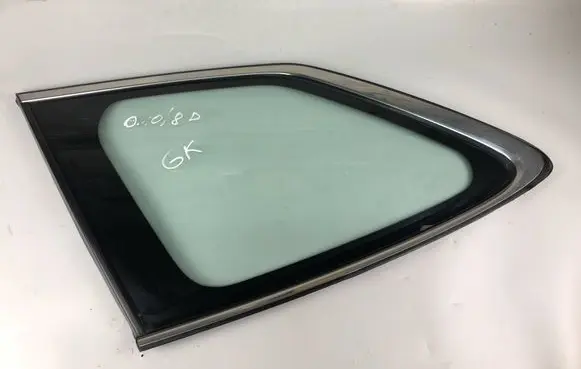 Subaru Outback Rear side window E643R00011