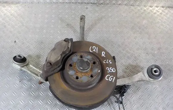 Mercedes-Benz CLS C219 Front wheel hub spindle knuckle