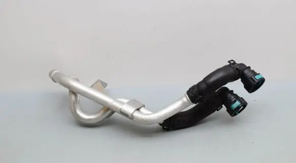 Engine coolant pipe/hose