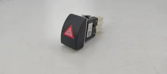 Skoda Octavia Mk2 (1Z) Hazard light switch 1Z0953235B