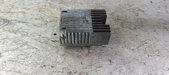 Mercedes-Benz E W210 Coolant fan relay A0225456232
