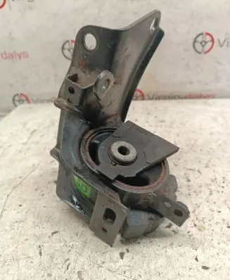 Toyota Corolla Verso AR10 Engine mount bracket