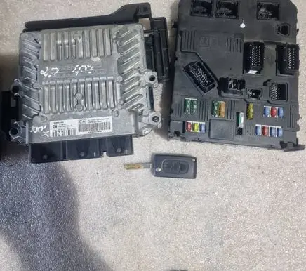 Peugeot 407 Engine ECU kit and lock set 9662273480 9655534080 5WS40319GT