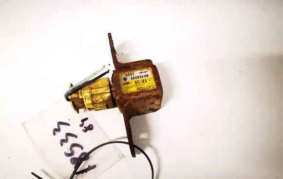 Mitsubishi Pajero Airbag deployment crash/impact sensor mr409363