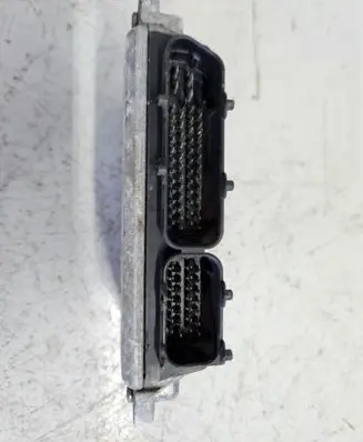 Audi A3 S3 8L Engine control unit/module 038906018AK 0281001852 28SA3735