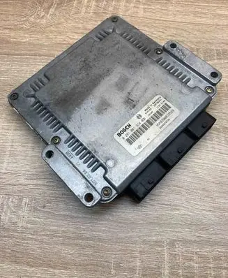 Renault Scenic I Engine control unit/module ECU HOM8200039569 0281001934